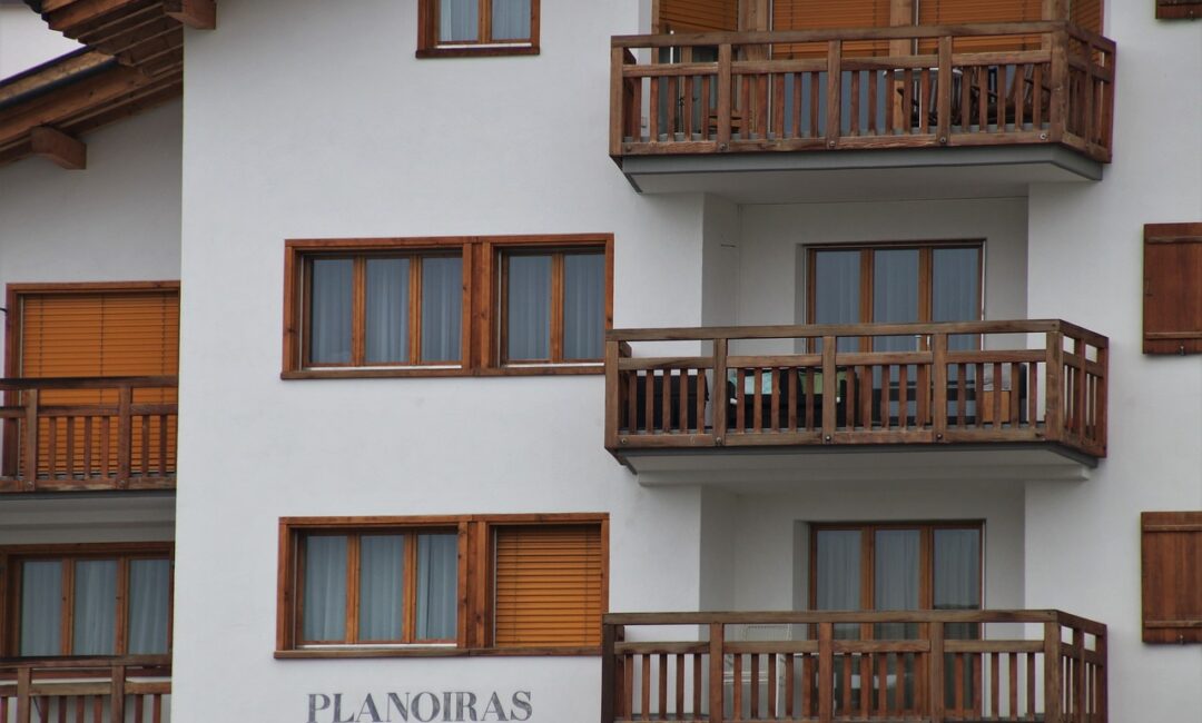 Créer_une_oasis_urbaine_:_guide_ultime_pour_l_aménagement_d_un_petit_balcon_en_longueur